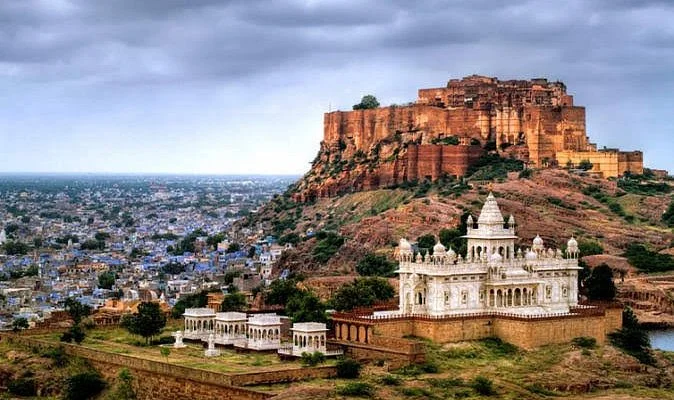 Cab Rental to Mehrangarh Fort